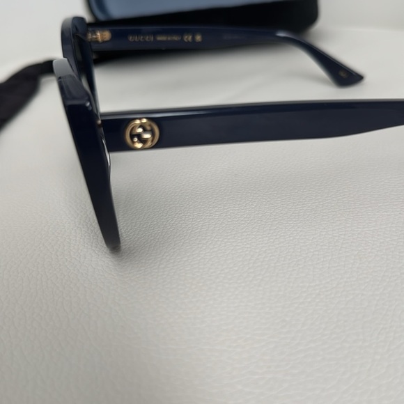 Gucci New Acetate Cat Eye Sunglasses GG 0325S Blue. Women’s Luxury. Eye … - Picture 3 of 7